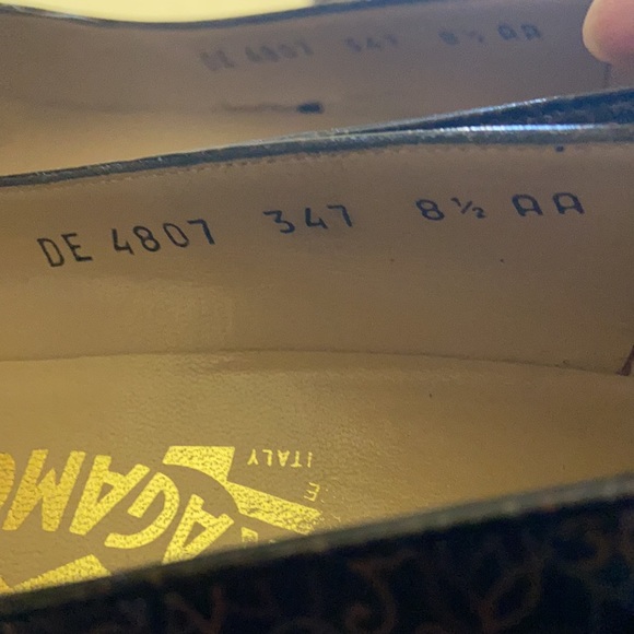 Salvatore Ferragamo use shoes - Picture 4 of 8